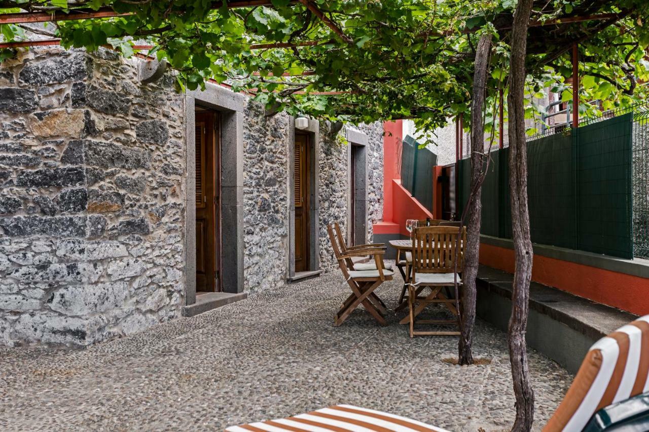 Casa Da Aldeia By An Island Apart กามารา ดิ โลบุช ภายนอก รูปภาพ